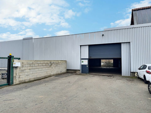 A LOUER ENTREP&Ocirc;T 300m2 &agrave; RIOM 1990 63200 Riom