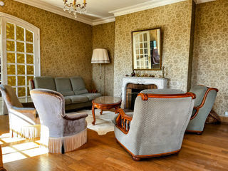  Maison � vendre 10 pi�ces 240 m�