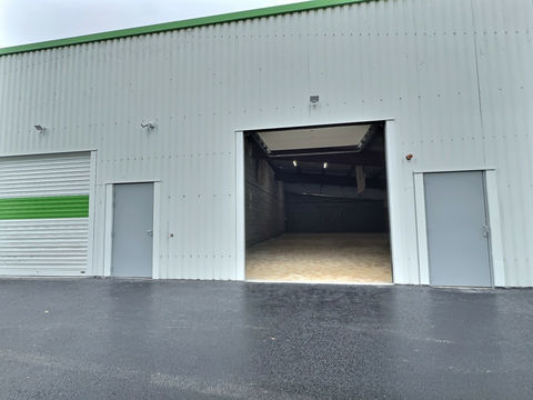 Location 122m2 entrep&ocirc;t AVERMES 03000 671 03000 Avermes