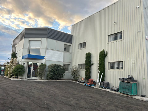 &Agrave; vendre   Local d'activit&eacute; 619 m2   Riom (63200), secteur Les Charmettes / ZAC de Layat 689000 63200 Riom