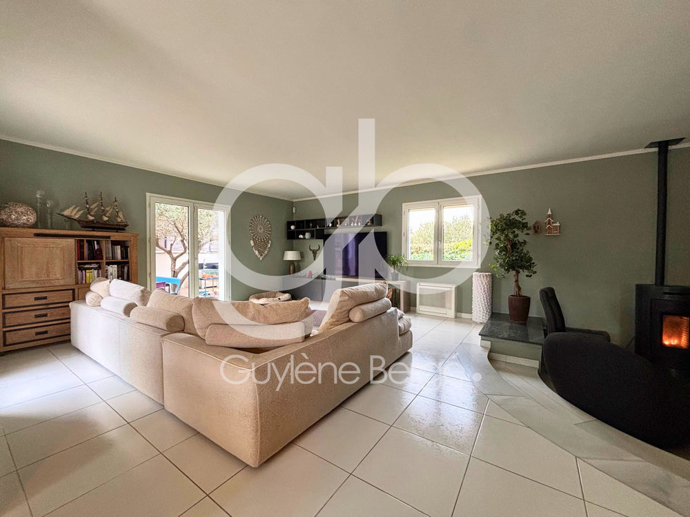 � vendre  Maison P�rols (34470)