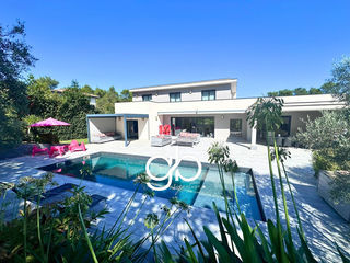  Maison � vendre 6 pi�ces 325 m�