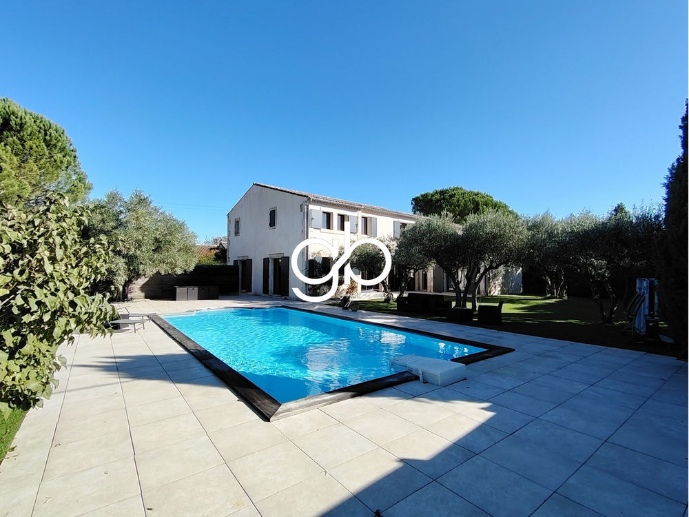 � vendre  Maison Uz�s (30700)