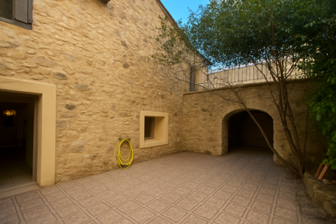   Maison de Village 89m2  - 2 Chambres - Terrasse - Cour Maison - 4 pi�ce(s) - 89 m�