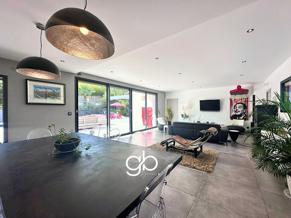 � vendre  Maison Saint-Cl�ment-de-Rivi�re (34980)