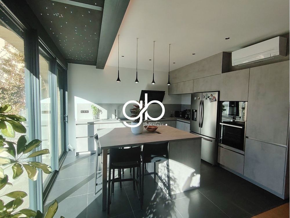 � vendre  Maison Uz�s (30700)