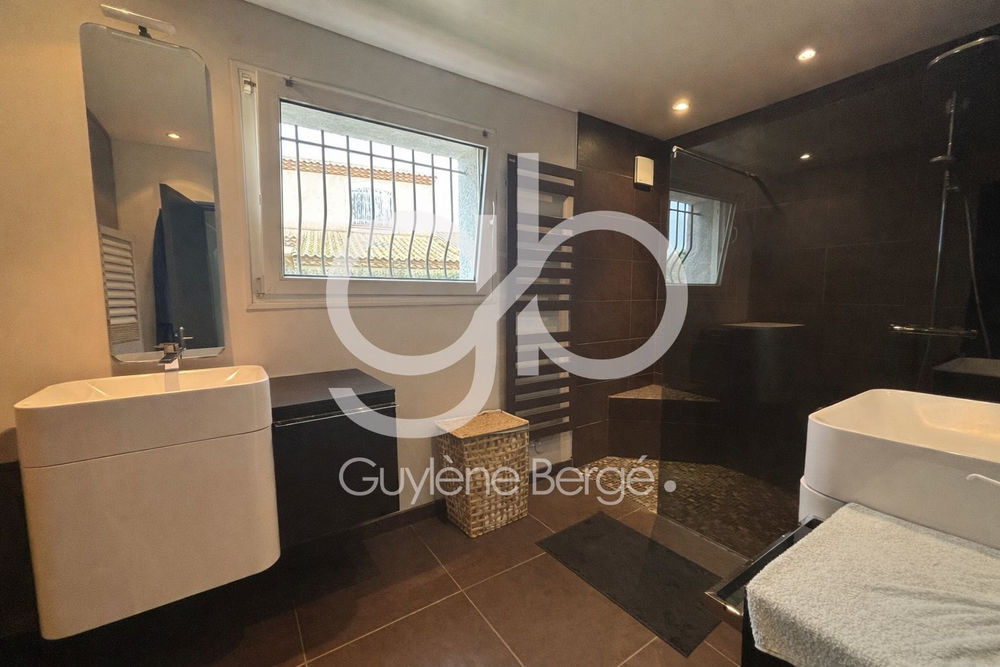 � vendre  Maison P�rols (34470)