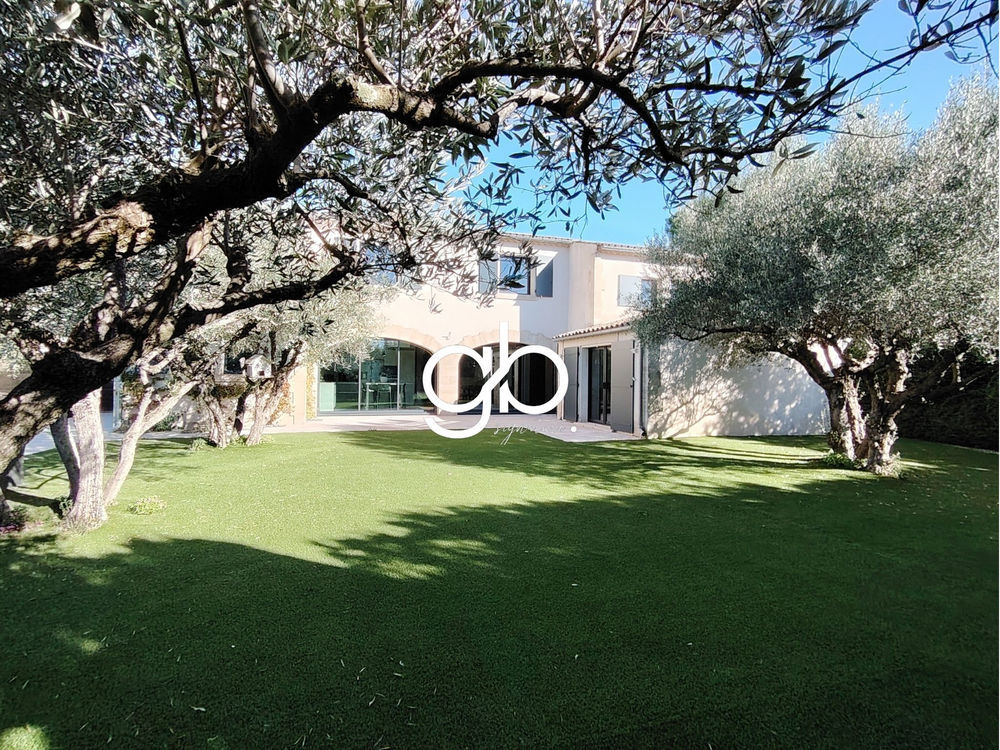 � vendre  Maison Uz�s (30700)