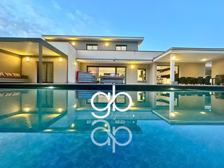  Maison � vendre 6 pi�ces 325 m�