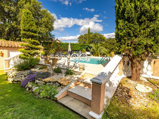  Maison � vendre 6 pi�ces 225 m�