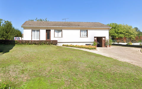   V�RITABLE PLAIN-PIED SUR 11 ARES DE TERRAIN AU CALME Maison - 5 pi�ce(s) - 88 m�