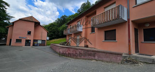  Immeuble � vendre 890 m�