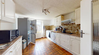  Immeuble � vendre 8 pi�ces 142 m�