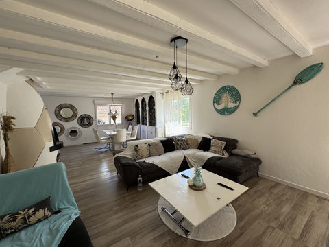   Maison au calme avec piscine secteur Vezelois Maison - 5 pi�ce(s) - 115 m�