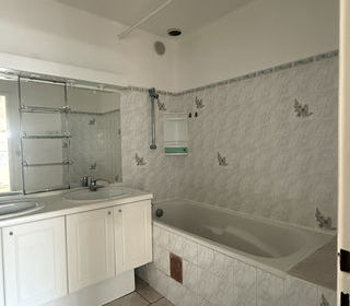  Appartement � louer 4 pi�ces 80 m�