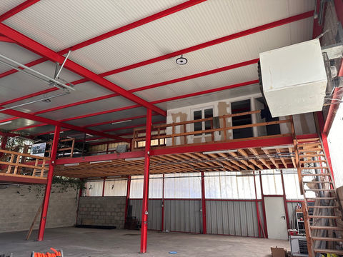 Local pour diverses activit&eacute;s 1530 52100 St dizier