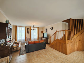  Maison � vendre 9 pi�ces 205 m�