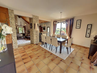  Maison � vendre 8 pi�ces 373 m�