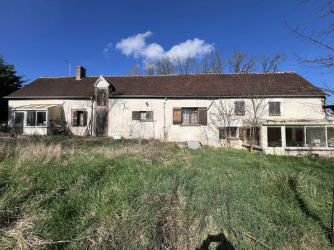   Grande Long�re � R�nover - Au calme d'un hameau entre Toucy et Aillant. Maison - 7 pi�ce(s) - 165 m�