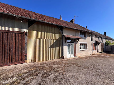   Maison avec d�pendances et fort potentiel   Proche Toucy Maison - 3 pi�ce(s) - 105 m�