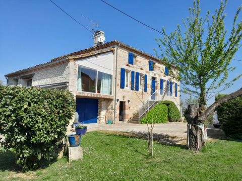   Maison de charme en pierre. Maison - 8 pi�ce(s) - 240 m�