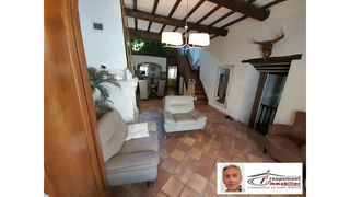  Maison � vendre 9 pi�ces 220 m�