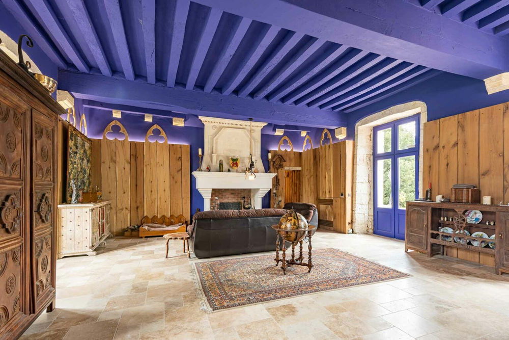 � vendre  Propri�t�/ch�teau Vou (37240)