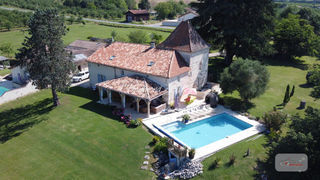  Maison � vendre 15 + pi�ces 515 m�