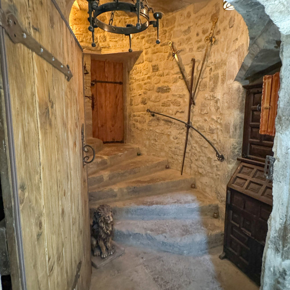 � vendre  Propri�t�/ch�teau Caderousse (84860)