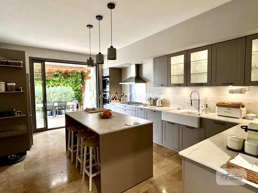 � vendre  Maison Saint-�milion (33330)