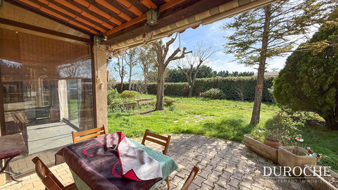   Caderousse, 5mn de l'�changeur A7/A9 d'ORANGE, 25mn de la gare TGV d'AVIGNON, Maison de campagne au calme. Maison - 5 pi�ce(s) - 141 m�