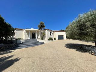  Maison � vendre 9 pi�ces 220 m�