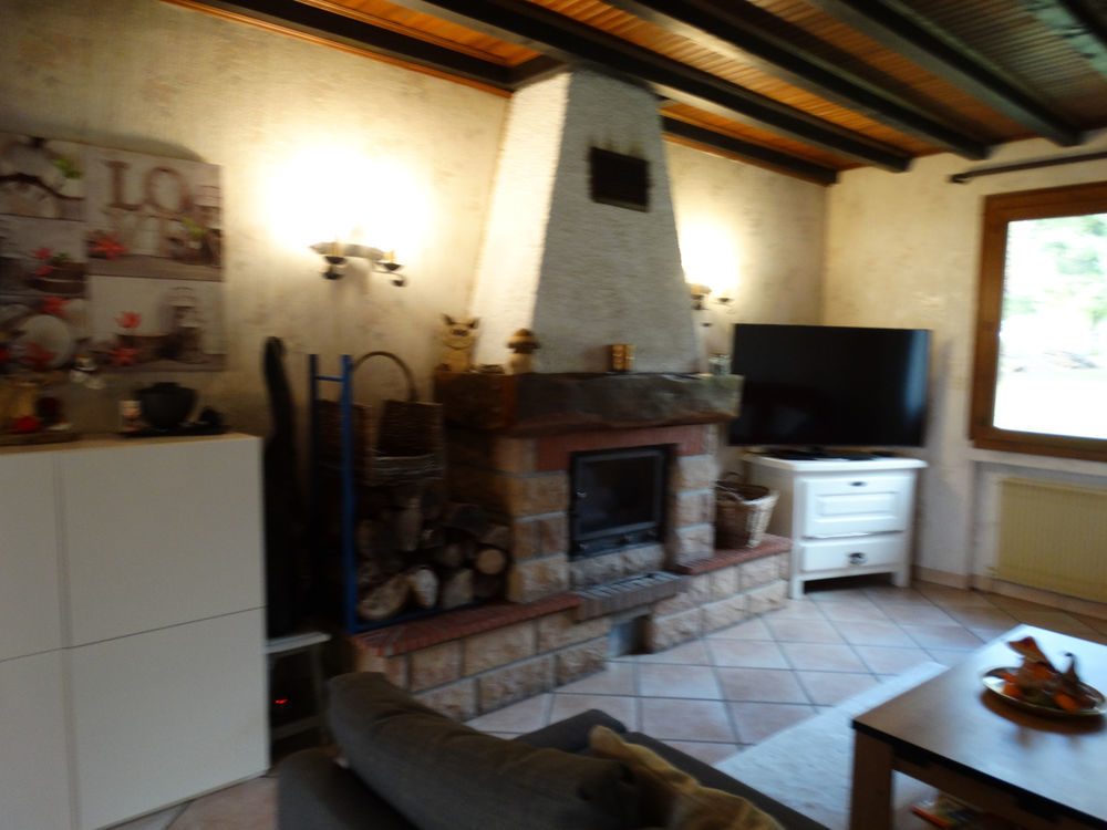 � vendre  Maison La Buisse (38500)
