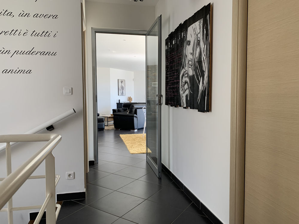 � vendre  Maison Lumio (20260)