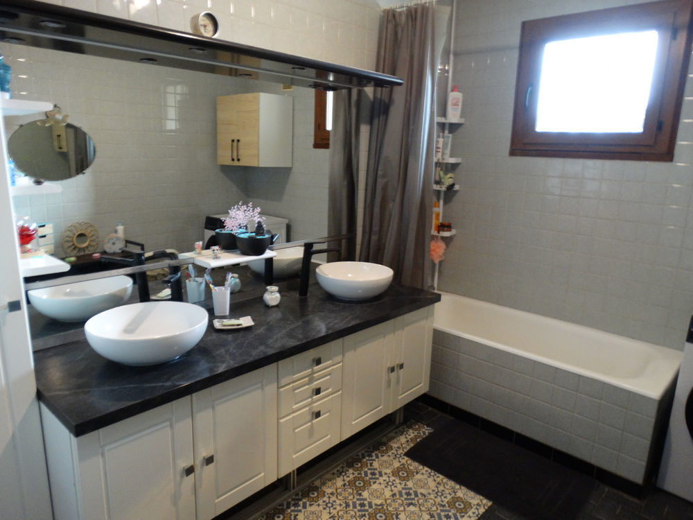 � vendre  Maison La Buisse (38500)