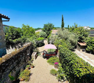  Maison � vendre 8 pi�ces 315 m�