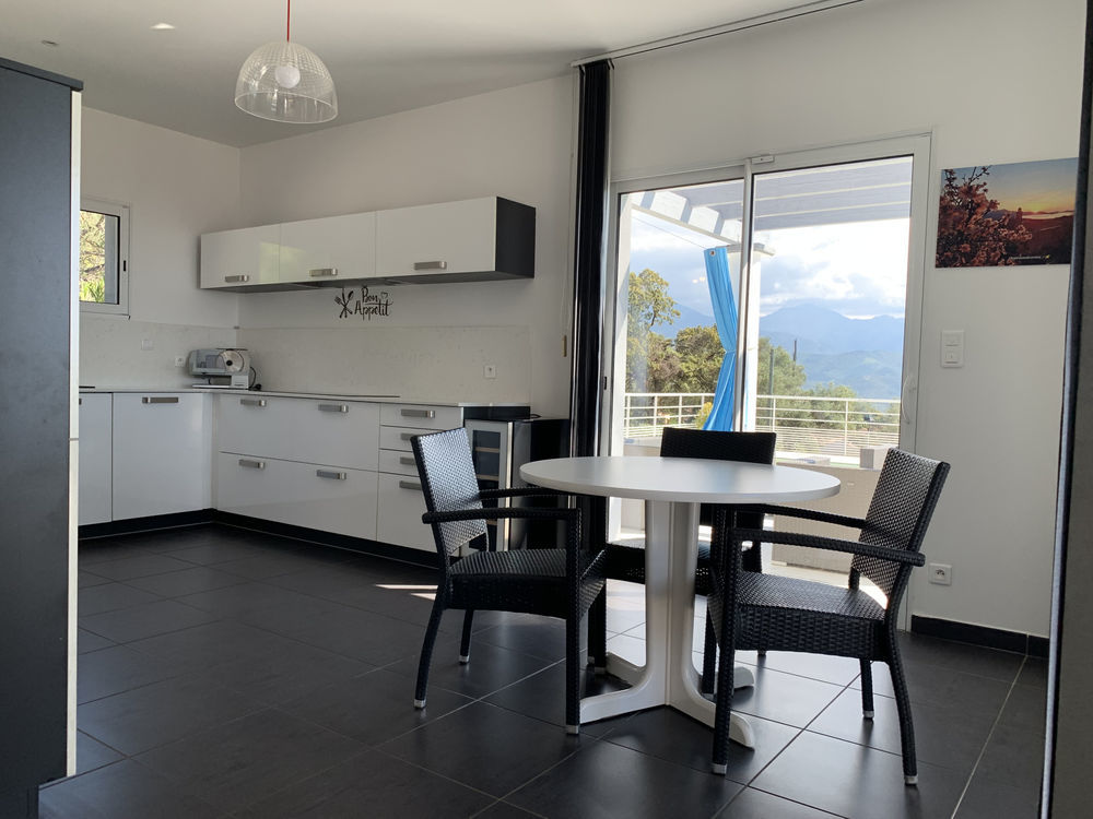 � vendre  Maison Lumio (20260)