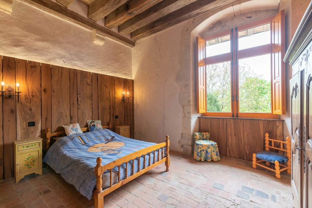 � vendre  Propri�t�/ch�teau Vou (37240)