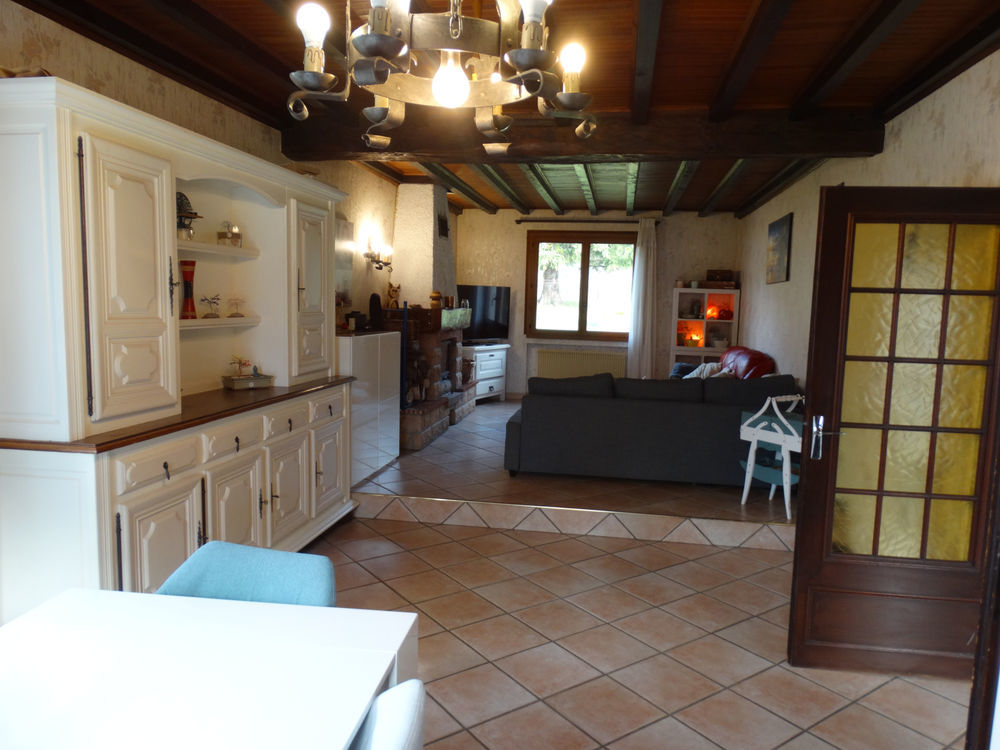 � vendre  Maison La Buisse (38500)