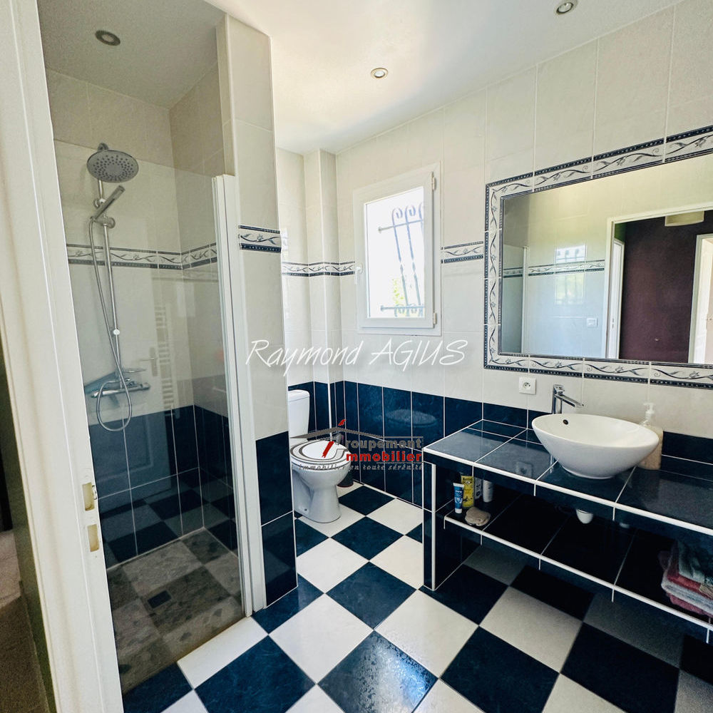 � vendre  Maison Montazeau (24230)