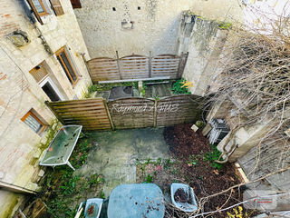  Maison � vendre 11 pi�ces 304 m�