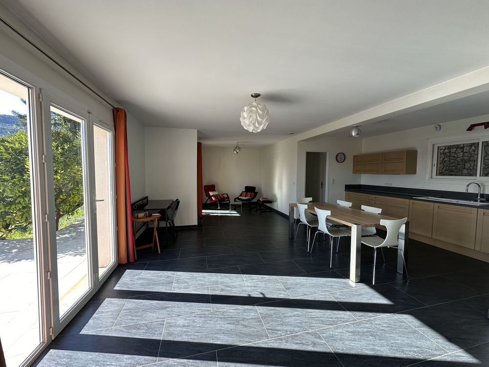 � vendre  Propri�t�/ch�teau Seillans (83440)