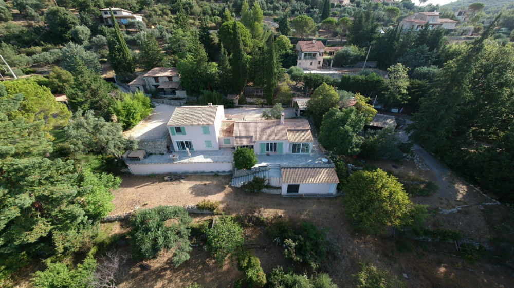 � vendre  Propri�t�/ch�teau Seillans (83440)