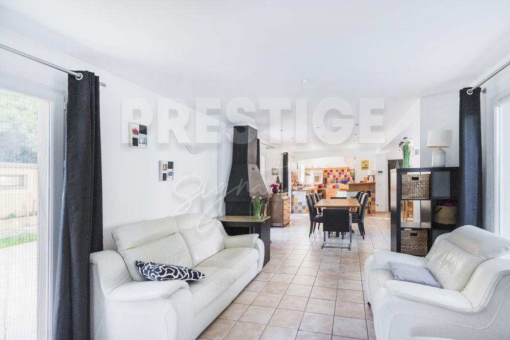 � vendre  Maison Hy�res (83400)