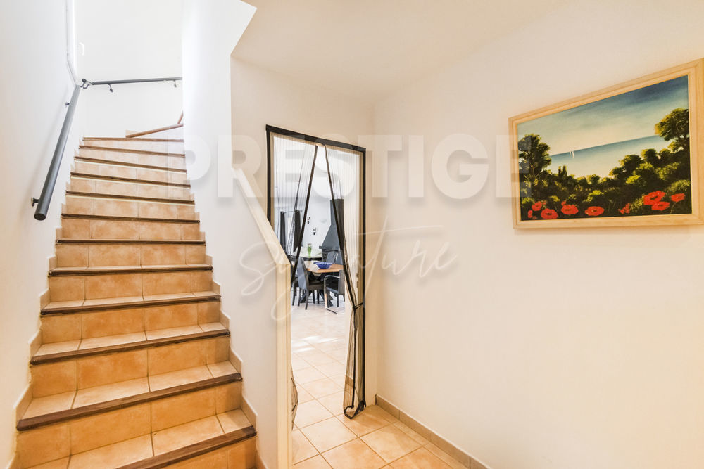 � vendre  Maison Hy�res (83400)