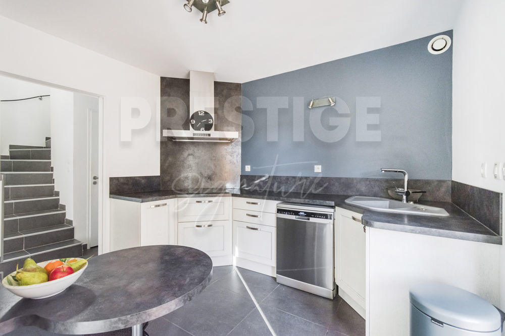 � vendre  Maison Hy�res (83400)