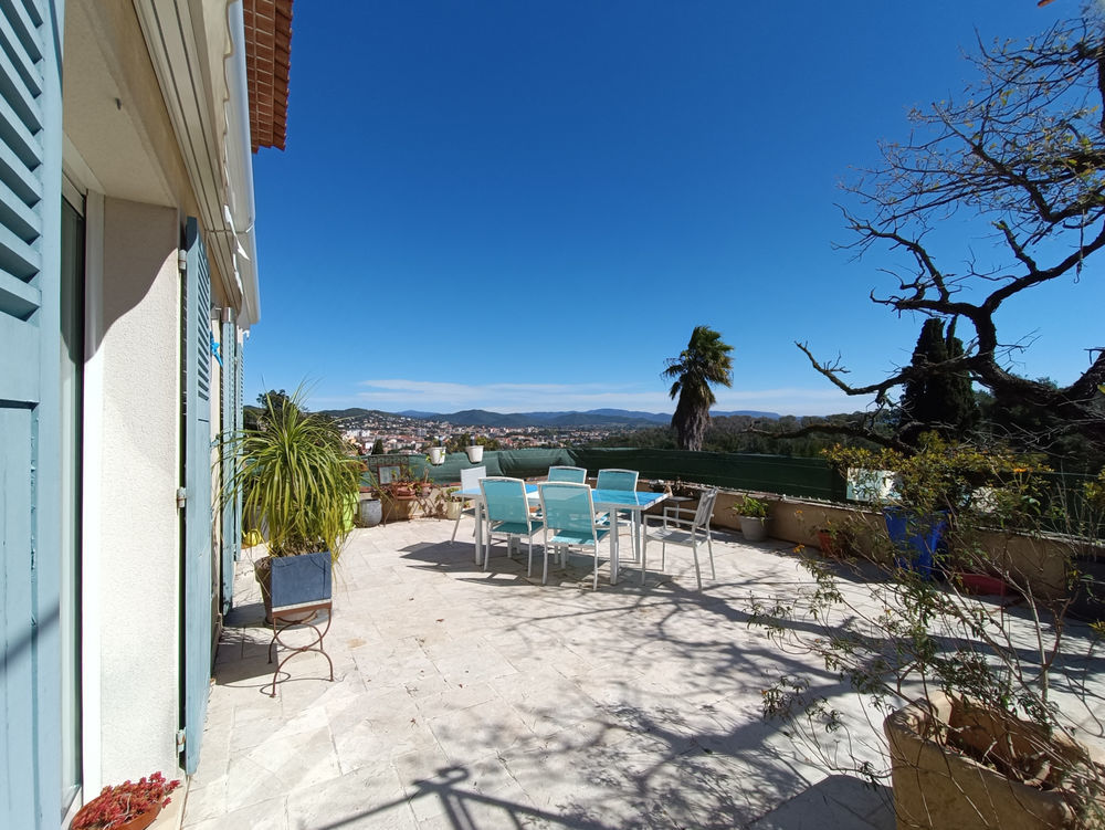 � vendre  Maison Hy�res (83400)