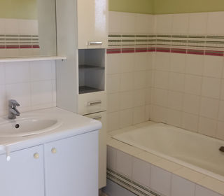  Appartement � louer 4 pi�ces 92 m� Hyeres