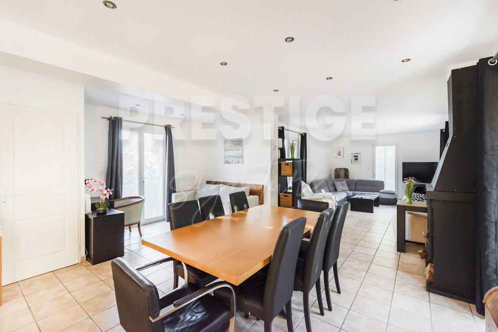 � vendre  Maison Hy�res (83400)