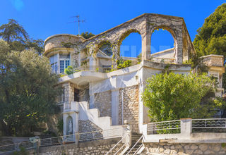  Maison � vendre 8 pi�ces 245 m�